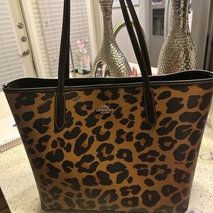 Coach Leopard Print Tote 💕